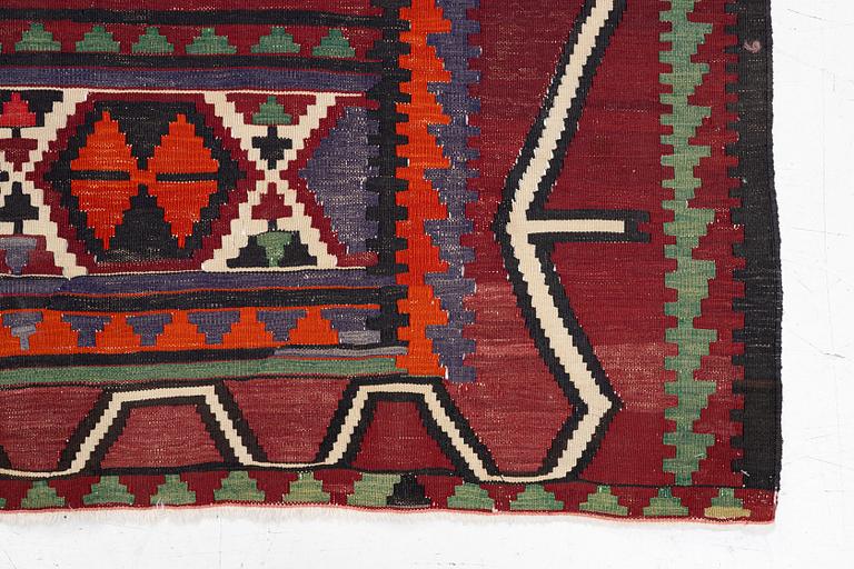 Matta, Kelim, antik/semiantik, ca 300 x 167 cm.