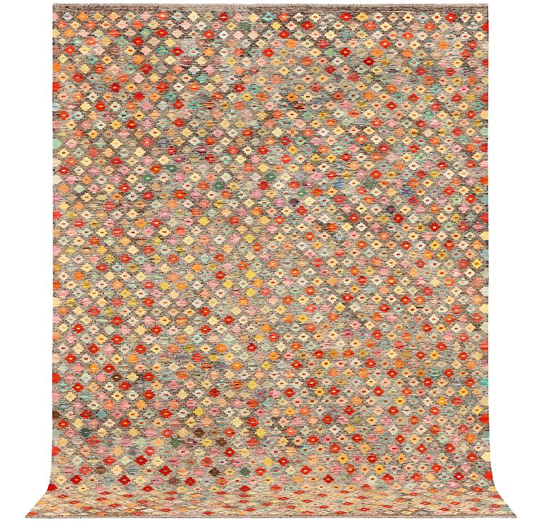 A Kilim carpet, c. 348 x 258 cm.