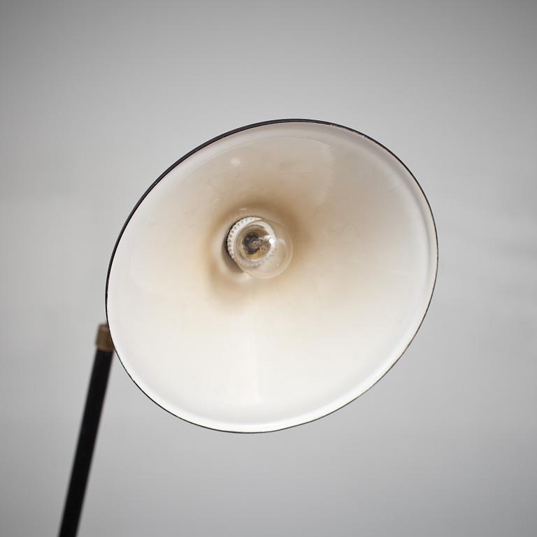 GOLVLAMPA, 1900-tal.