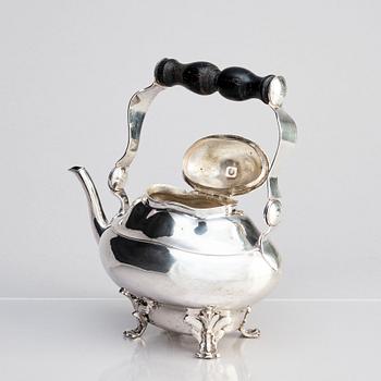 Pehr Zethelius, tekanna, silver, Stockholm 1769. Rokoko.
