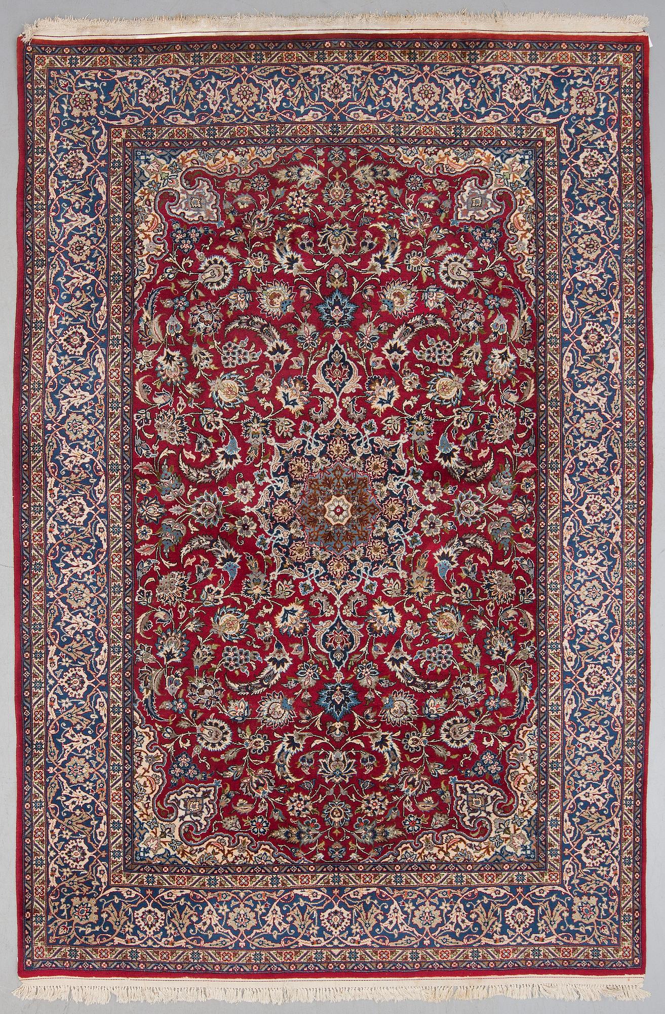 MATTA, old, Isfahan, ca 350 x 232 cm.
