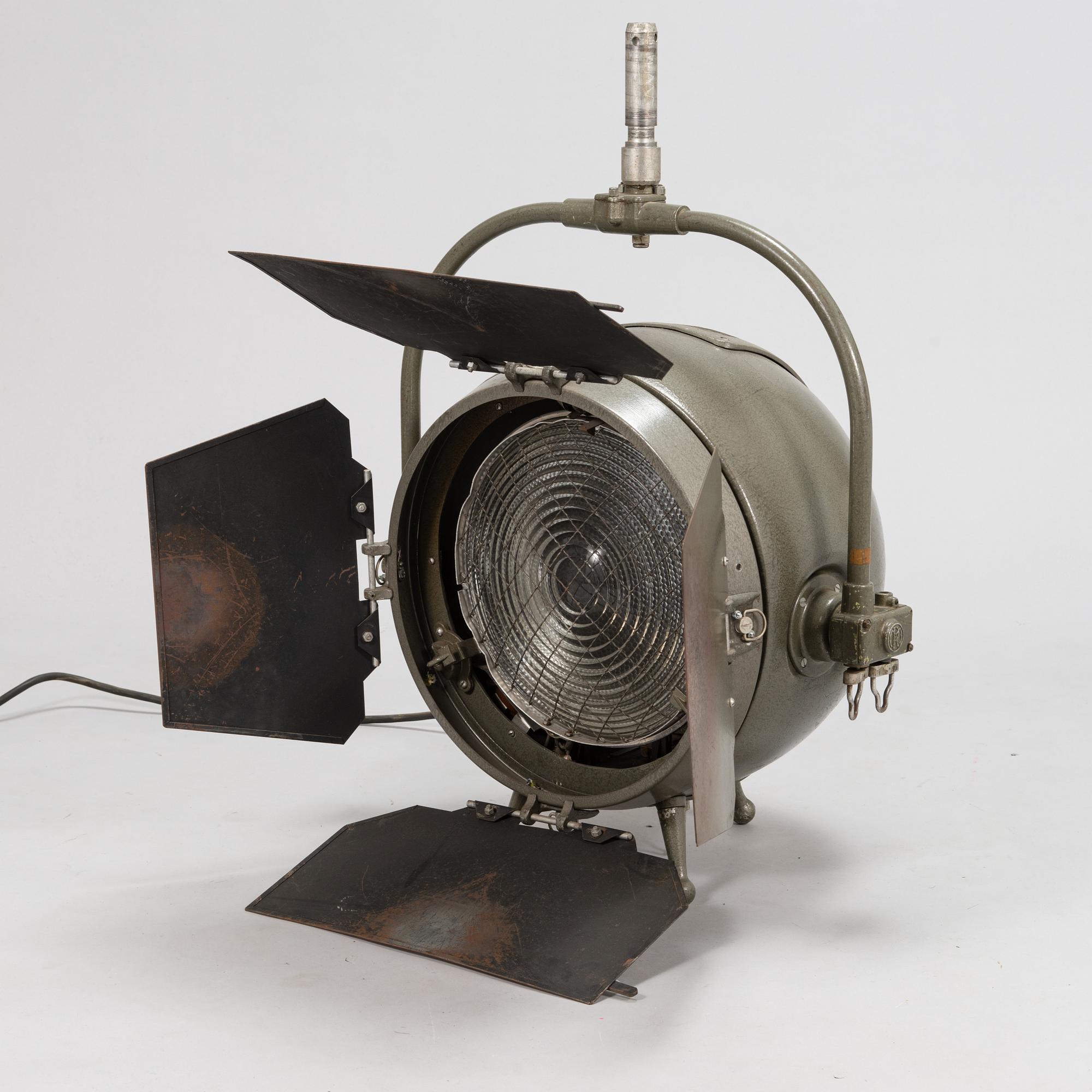 Mole Richardson, studiovalaisin, "Sputnik", Lontoo Englanti, 1950-luku.
