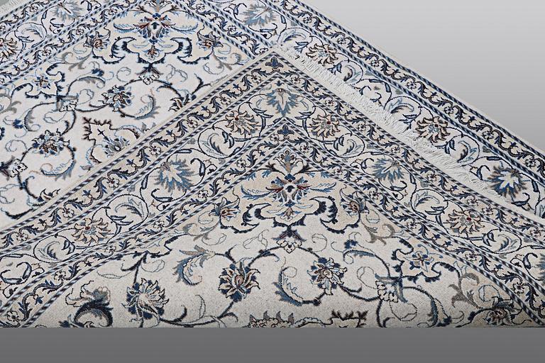 A CARPET,, Nain, ca 196 x 153 cm.