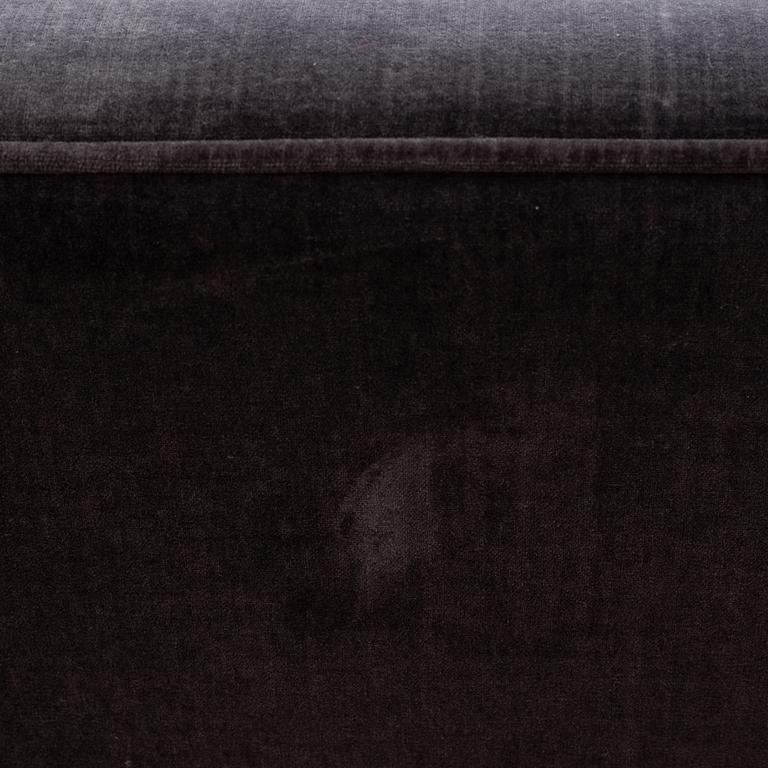 Josef Frank, soffa, "Liljevalchssoffan", Firma Svenskt Tenn, 2019.