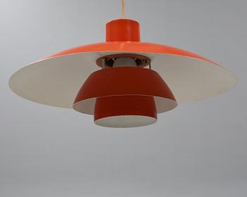 TAKLAMPA, "PH 4/3", Poul Henningsen för Louis Poulsen, Danmark, 1900-talets andra hälft, höjd ca 20 cm.