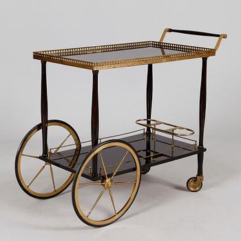 SERVERINGSVAGN, 1900-talets mitt.