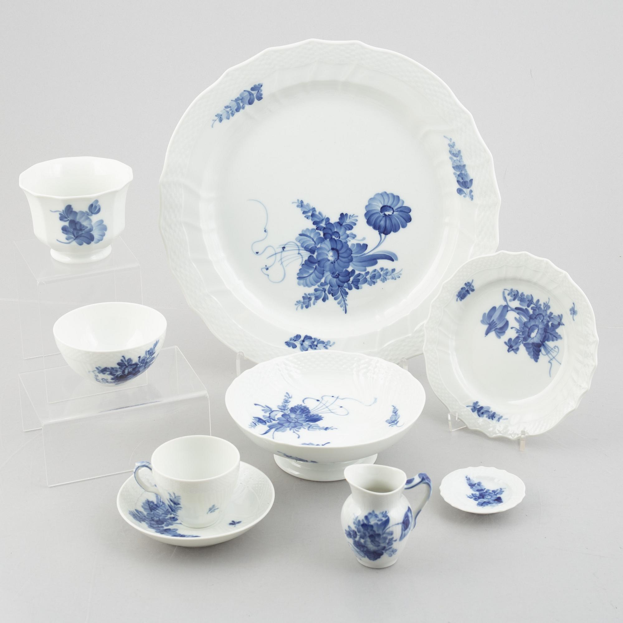 Royal Copenhagen, a 27-piece 'Blå blomst' coffee service, Royal Copenhagen, Denmark.