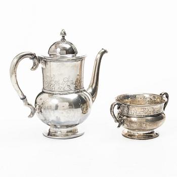 David Andersen, kaffekanna samt sockerskål, silver, Olso, Norge, omkring år 1900.