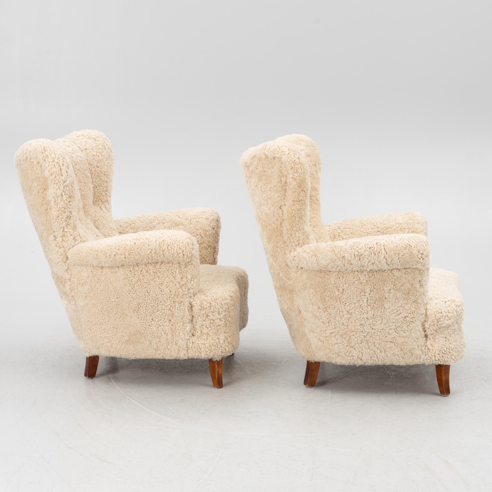 A pair of lounge chairs, 1940s.