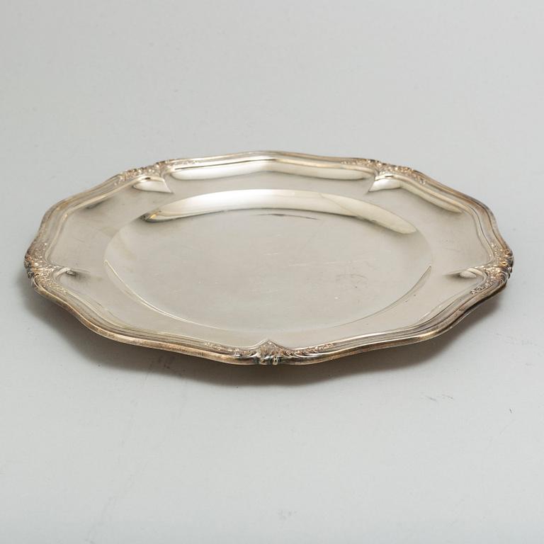 A pair of French 19th century silver dishes, one marked Emil Puiforcat, Paris. Louis XV-style.