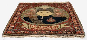 A pictoral Kashan 'Mohtasham' rug c. 80 x 58 cm.