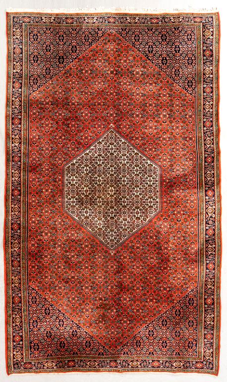 A semaintique Bidjar carpet ca 323x204 cm.