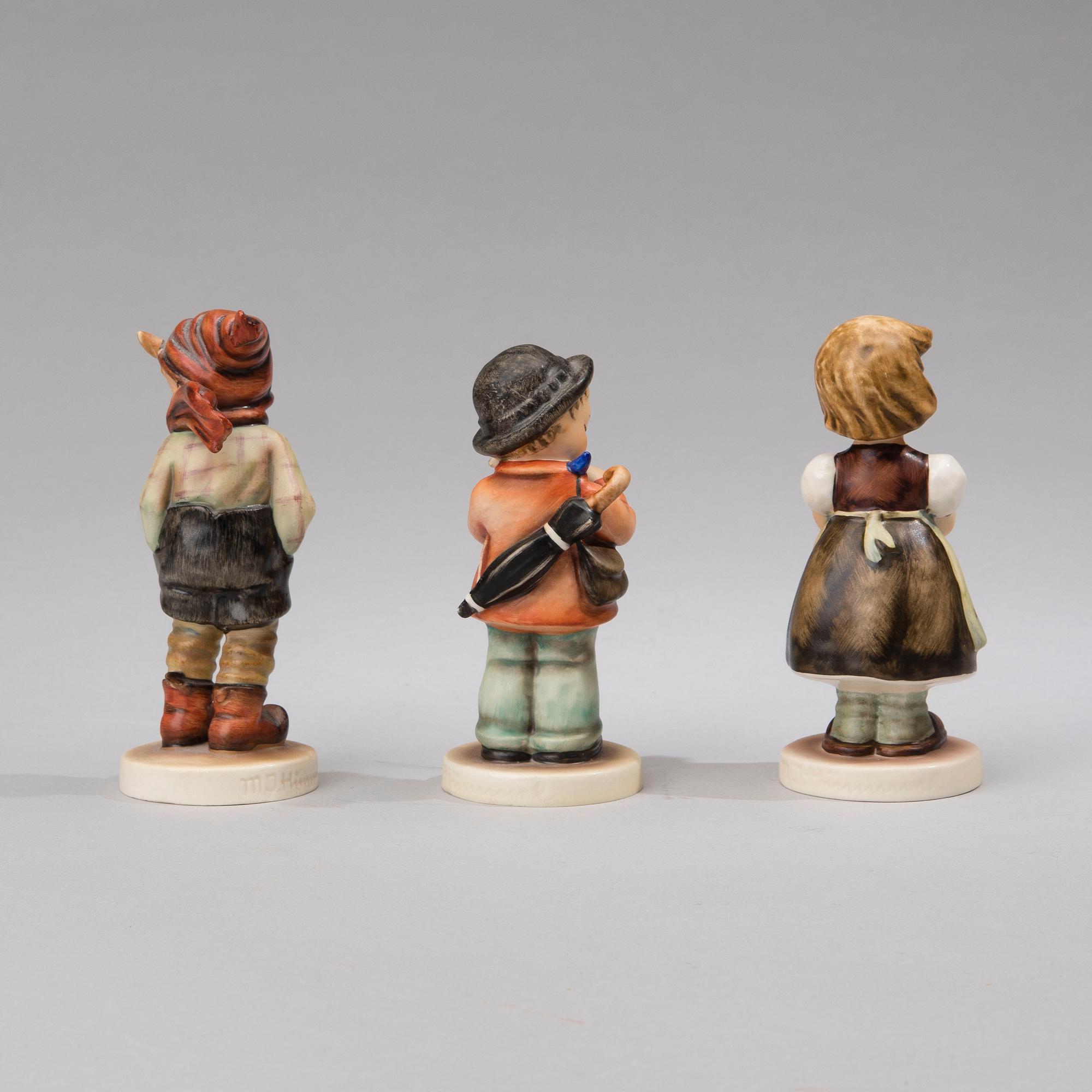 FIGURINER, 3 st, porslin, MJ Hummel, W. Goebel Porzellanfabrik, Tyskland.