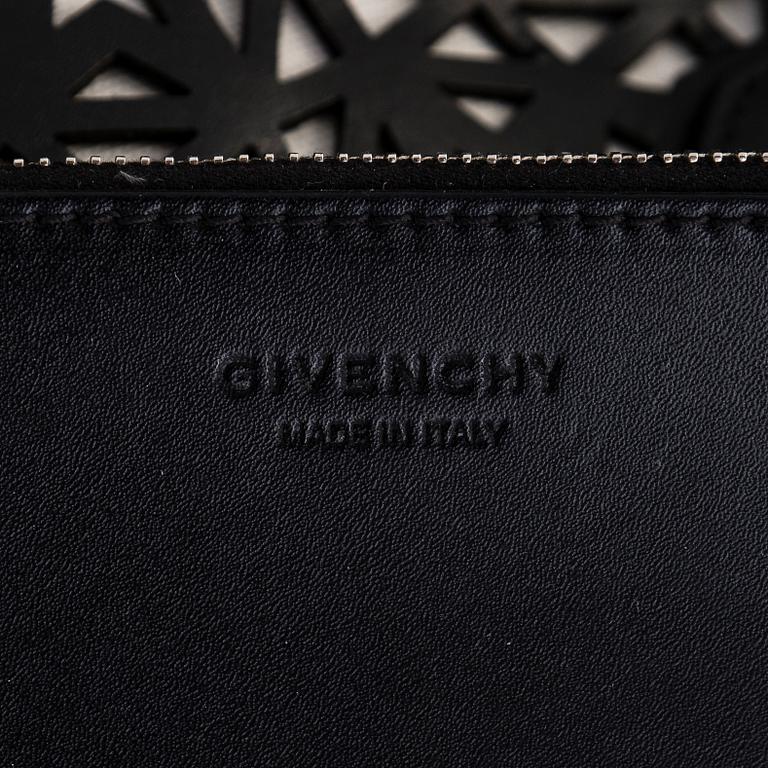 Givenchy, a 'Star Perforated Antigona Shopper' bag.