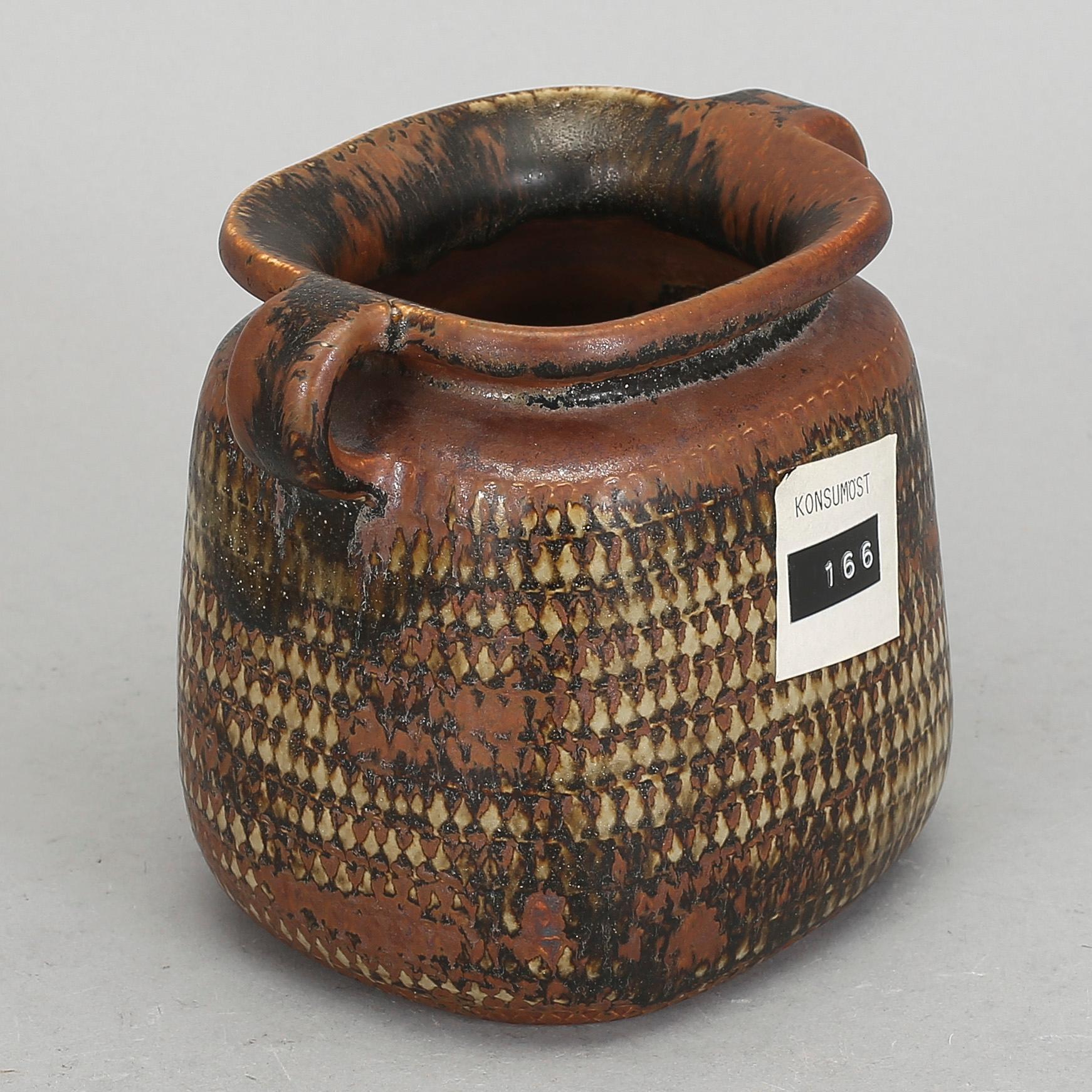 VAS, stengods. Stig Lindberg, Gustavsberg studio 1965.