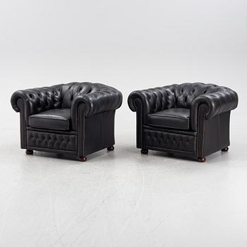 Fåtöljer ett par, av Chesterfieldmodell, Winchester furniture, 1900-talets slut.