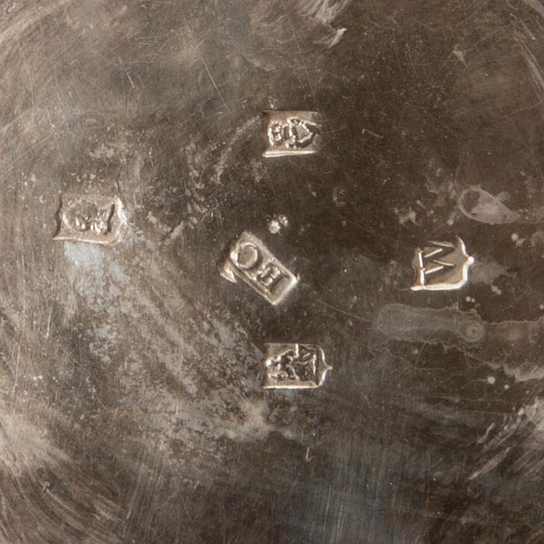 A SILVER TEAPOT DUBLIN 1817.