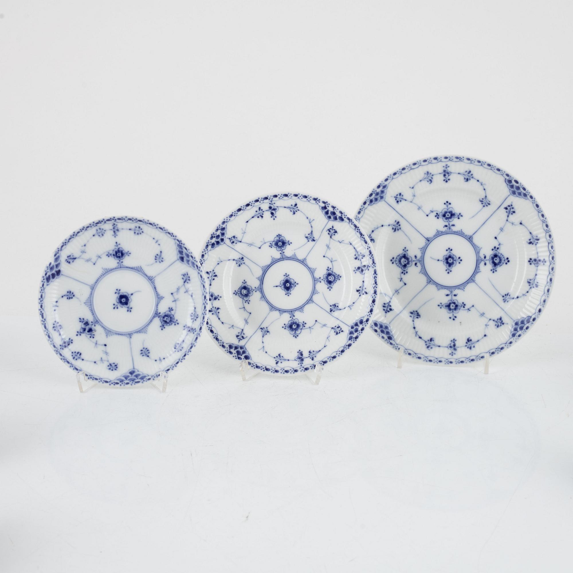 Kaffeservis, "Musselmalet Halvblonde", 26 delar, porslin, Royal Copenhagen, Danmark.