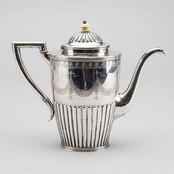 A silver coffee pot, K C Hermann Copenhagen 1912. Weight ca 647 grams.