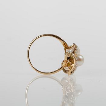 RING, 18K kultaa, pärlor. Vikt 5,8 g.