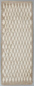 Gunilla Lagerhem Ullberg, a runner, "Olivia", tufted, ca 253,5-257 x 93-95 cm.