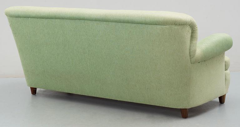 SOFFA, variant av modell 568, Josef Frank, Firma Svenskt Tenn, 1960-tal.