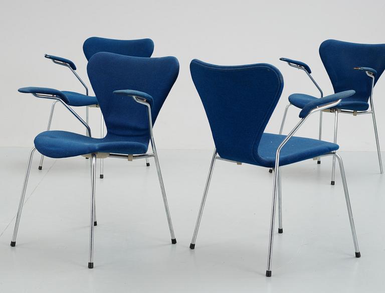 KARMSTOLAR, 4 st, Arne Jacobsen för Fritz Hansen, Danmark, 1987.