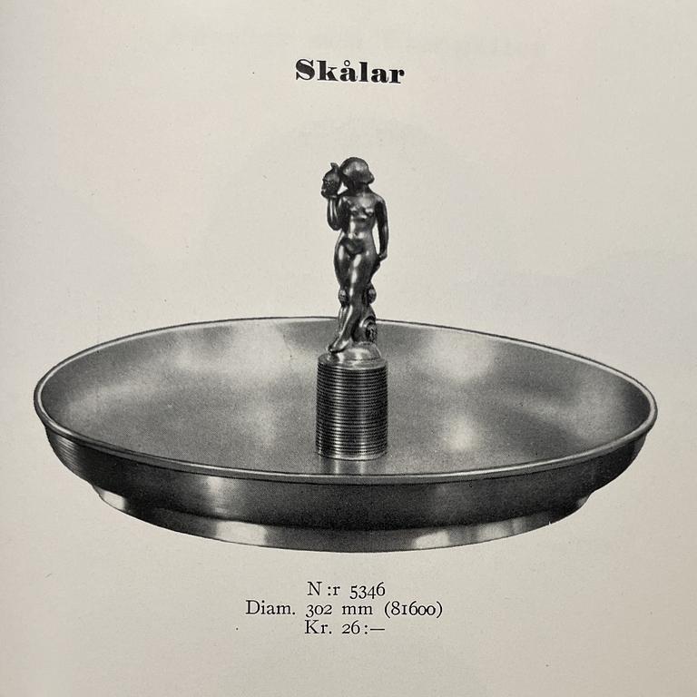 Sylvia Stave, attributed to, a bowl model "5346", C.G. Hallberg, Stockholm, 1931.