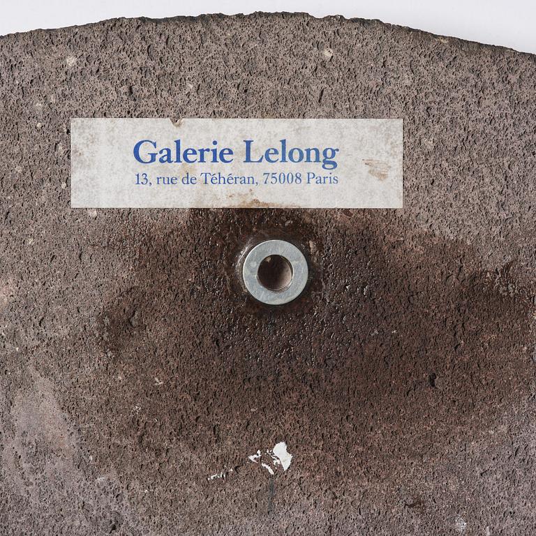 Antoni Tàpies, "Signe gris".