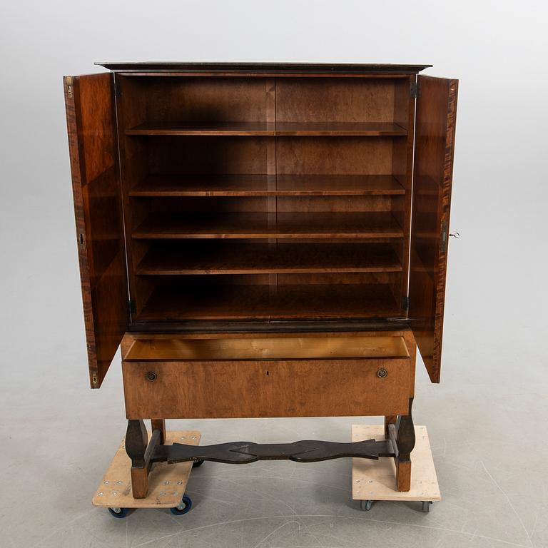 Carl Malmsten, skåp, "Haga", för Nordiska Kompaniet, 1920-talet.