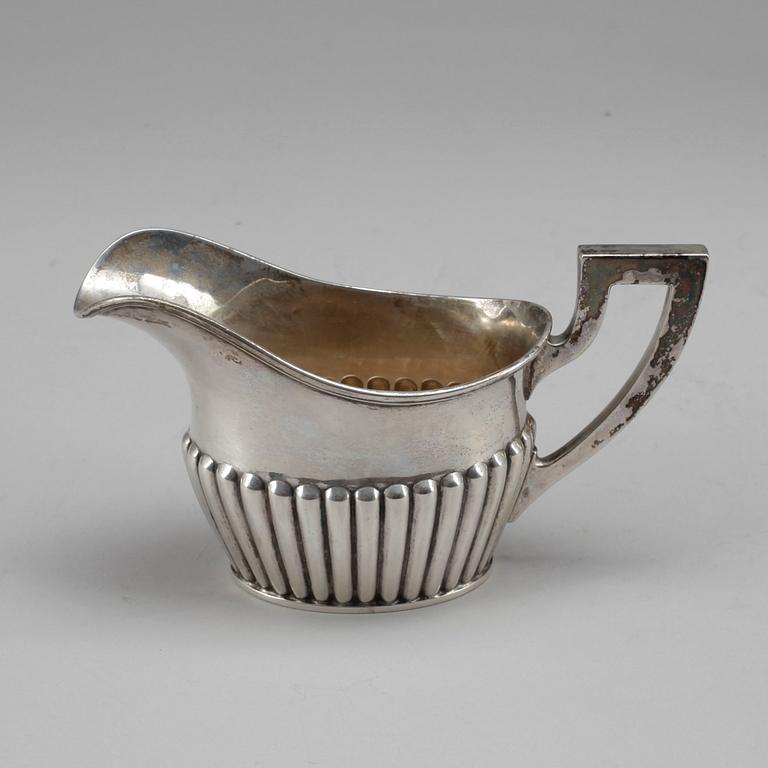 KAFFESERVIS, 3 delar, silver, Bernhard Hertz, Stockholm 1912. Total vikt ca 1284 gram.