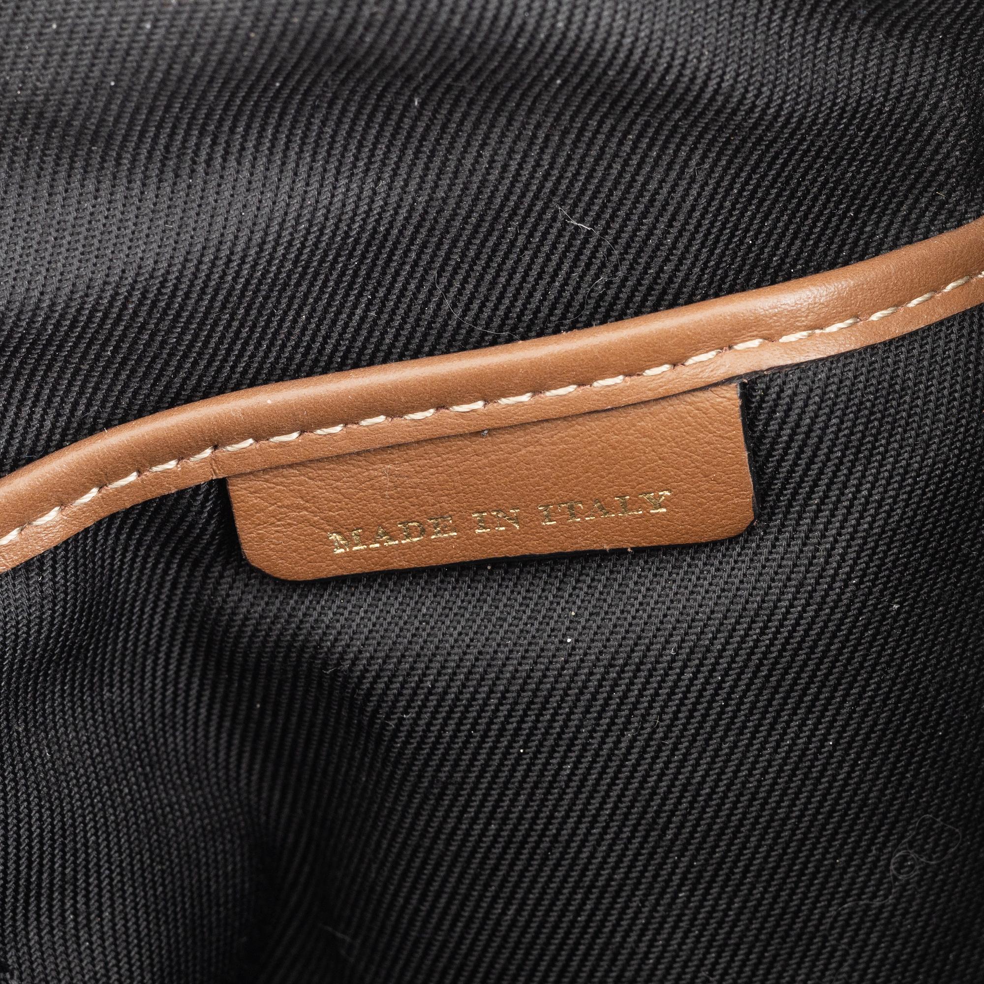 Burberry, a handbag.