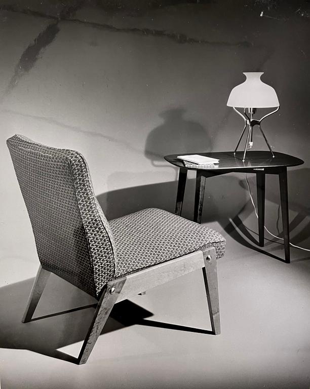 Bertil Brisborg & Torsten Claeson (1893-1978), a table lamp model Triva "532-018", Nordiska Kompaniet, 1950s.