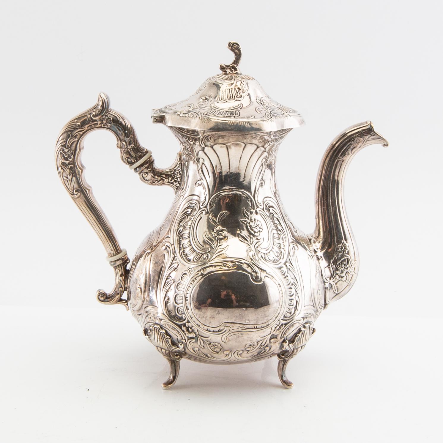 Coffee service 4 dl Rokoko style silver GEWE Malmö 1974/75.