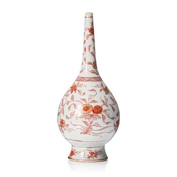 1215. A iron red rose water sprinkler, Qing dynasty, Kangxi (1662-1722).