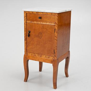 Sängbord, tidigt 1900-tal.