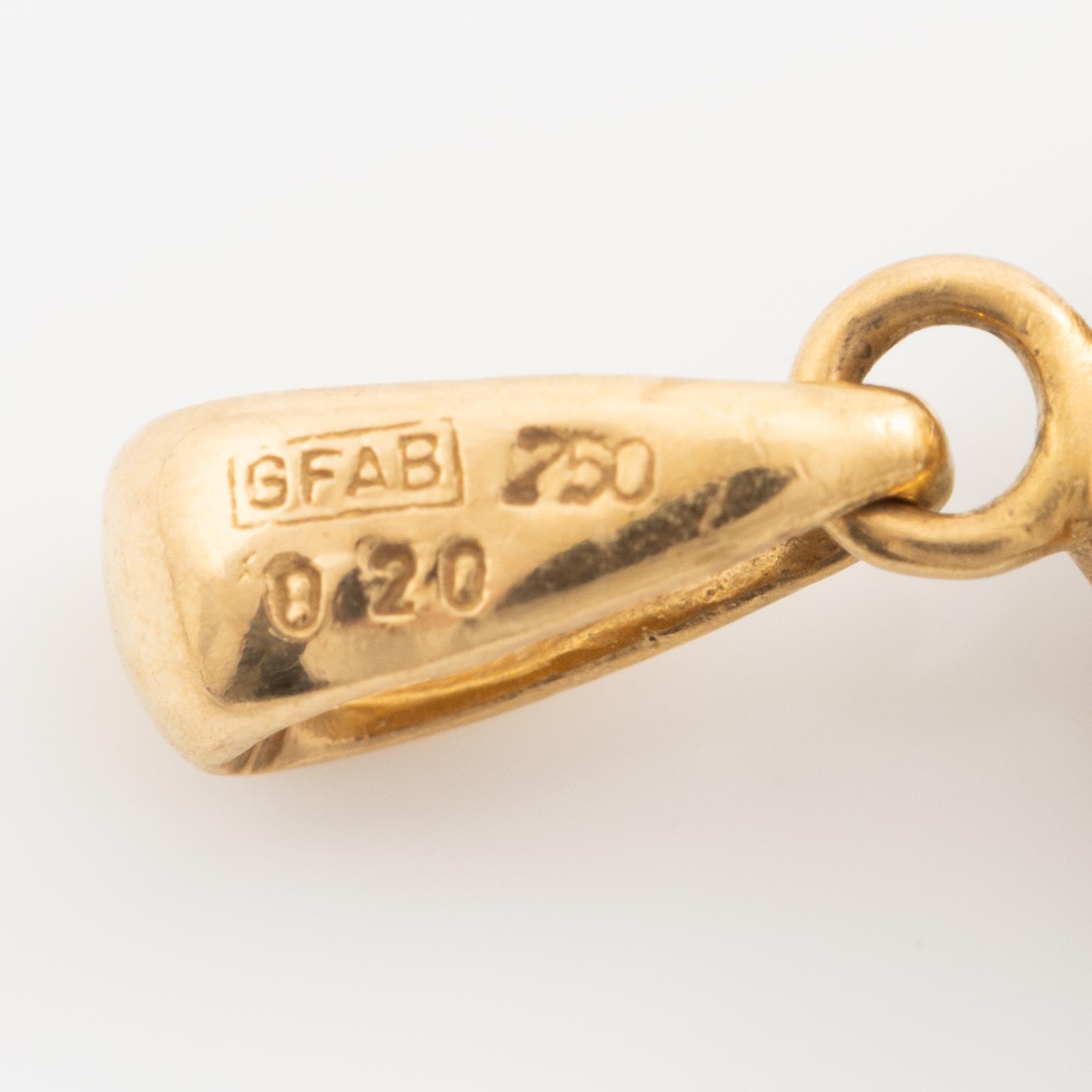 Pendant, carmosé model, 18K gold with sapphire and brilliant-cut diamonds.