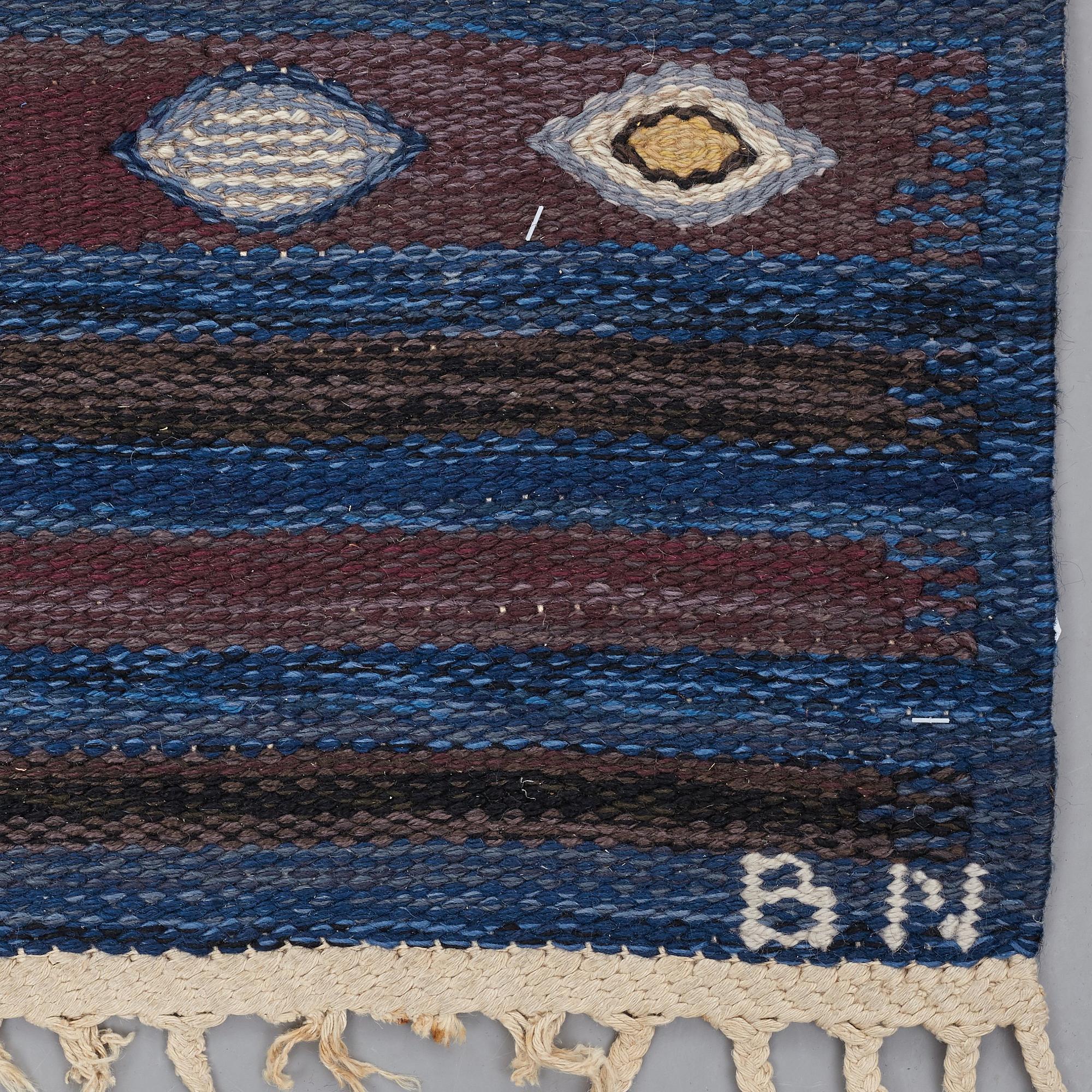 Barbro Nilsson, MATTO, "Blåbär, mörk", flat weave, ca 275,5 x 142,5 cm, signed AB MMF BN.