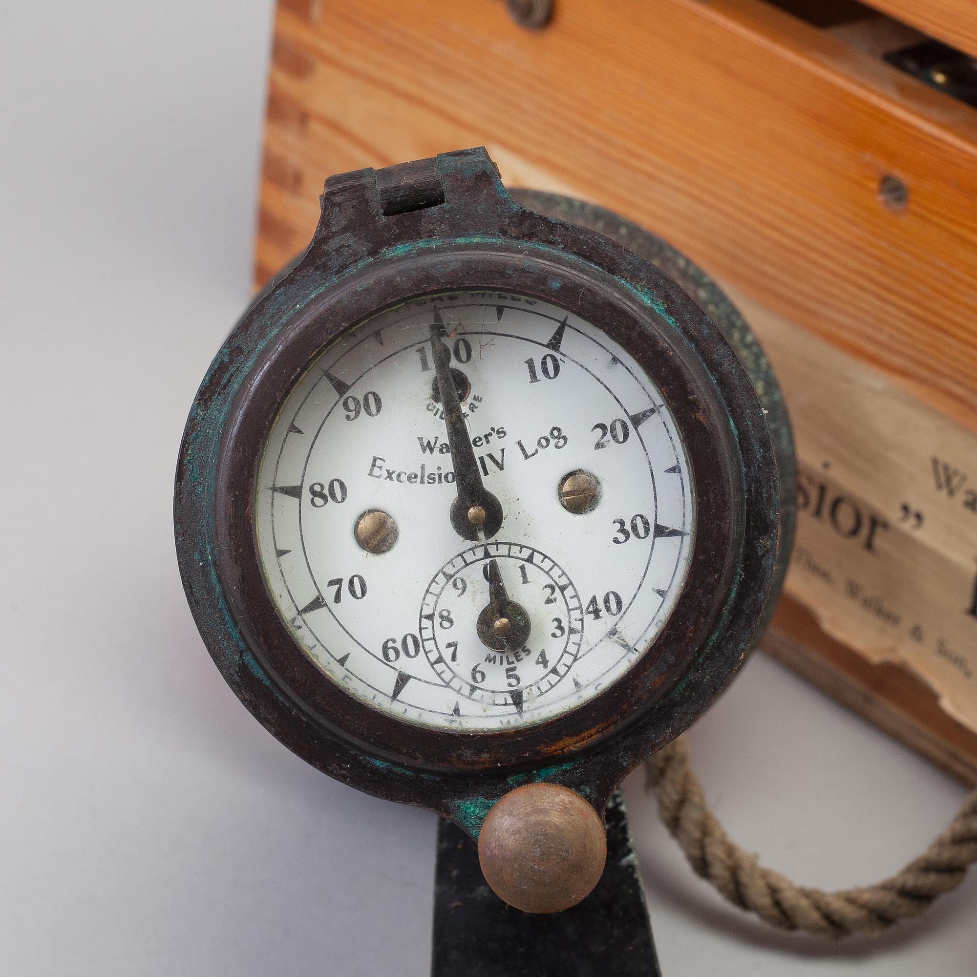 "Excelsior" IV Ship-log", brass, Walker's England, first half of the 20th century.