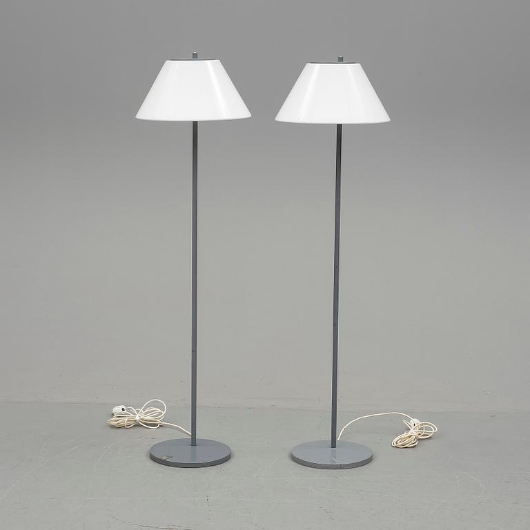 GOLVLAMPOR, ett par, Per Iversen för Louis Paulsen, 1960-tal.