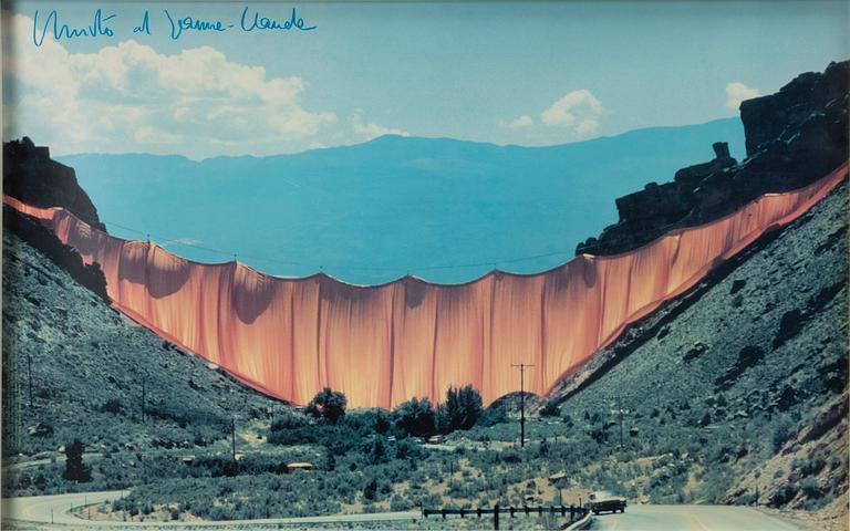 Christo & Jeanne-Claude, "Valley Curtain, Grand Hogback, Rifle, Colorado", 1970-72.