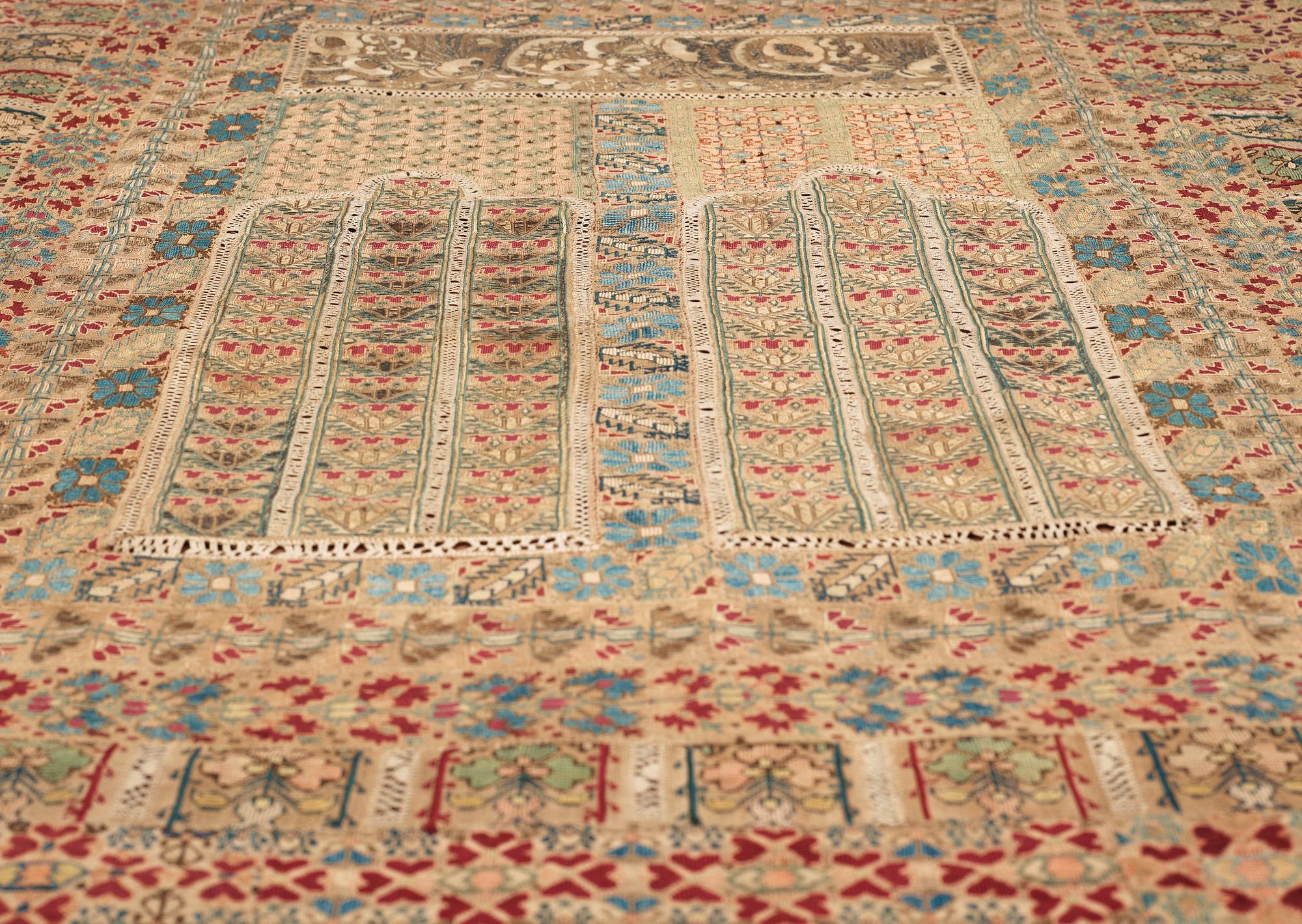 ANTIQUE OTTOMAN EMBROIDERY. 153 x 107 cm.