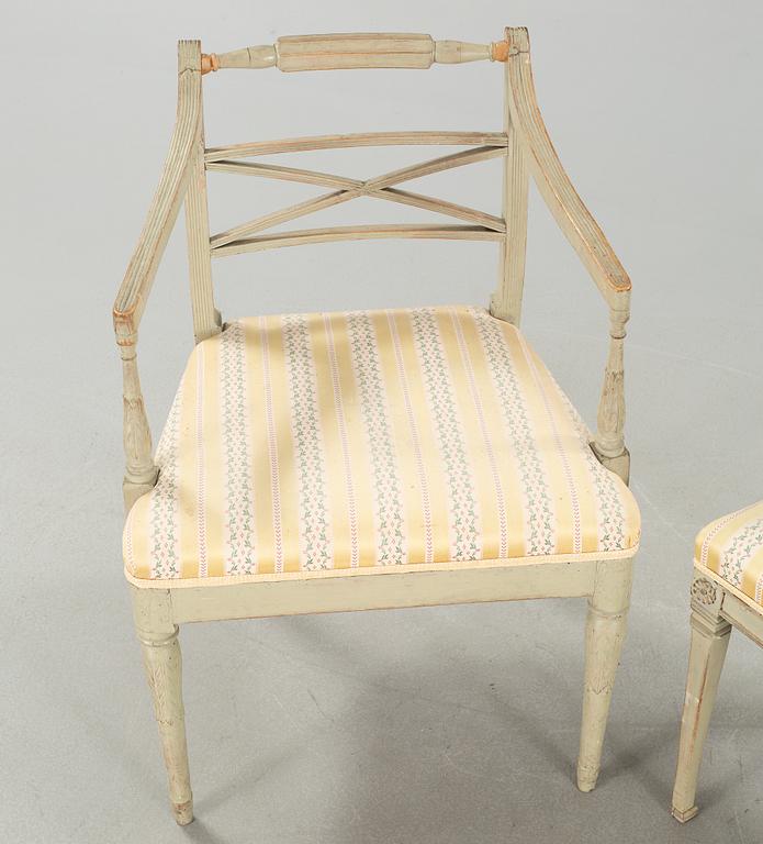 STOLAR, 2 st, gustavianska, omkring år 1800.