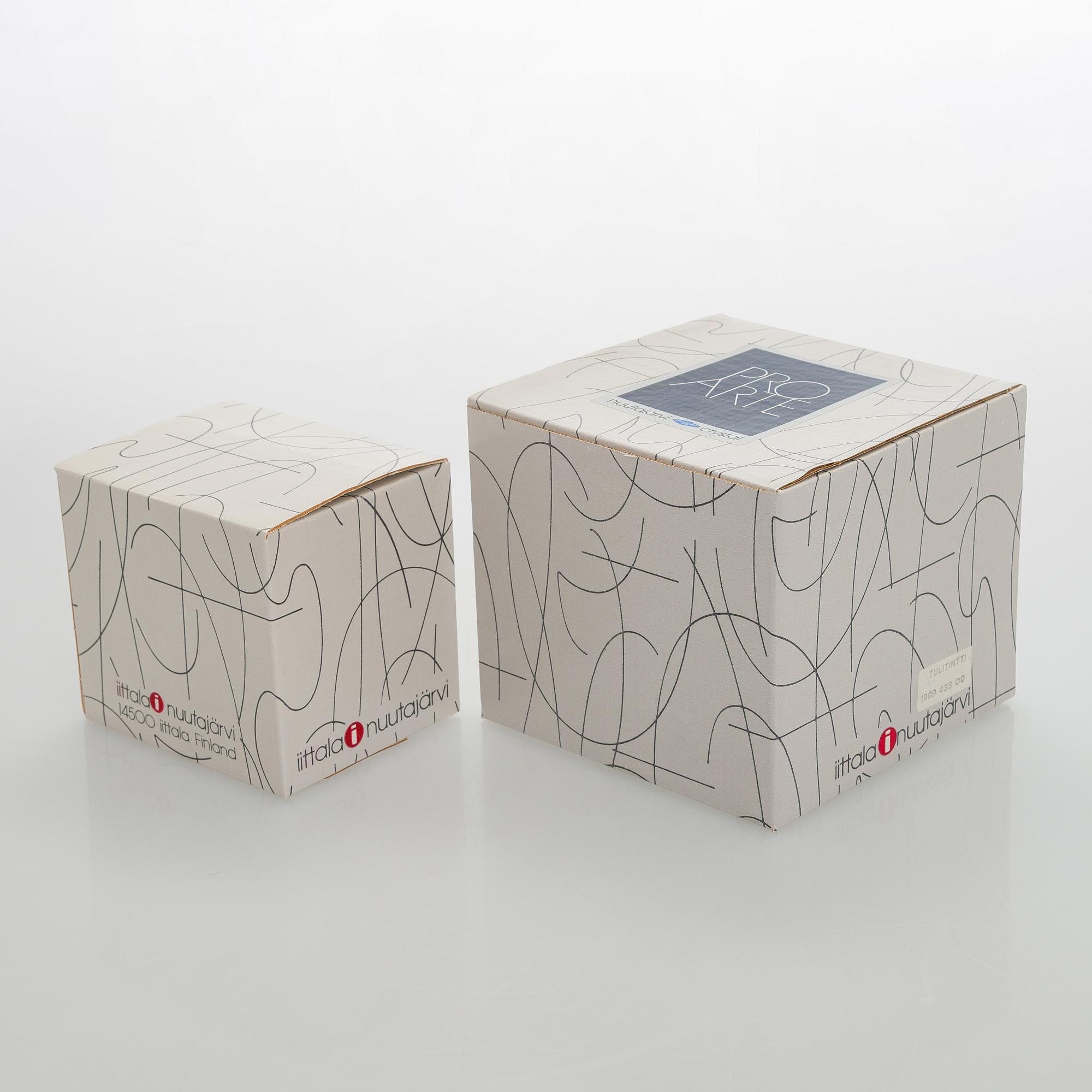 Oiva Toikka, lasilintu, "Tulitintti", signeerattu O. Toikka Nuutajärvi.