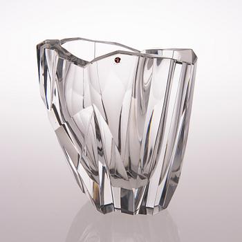 A 1950's 'Iceberg' vase signed Tapio Wirkkala, 3825.