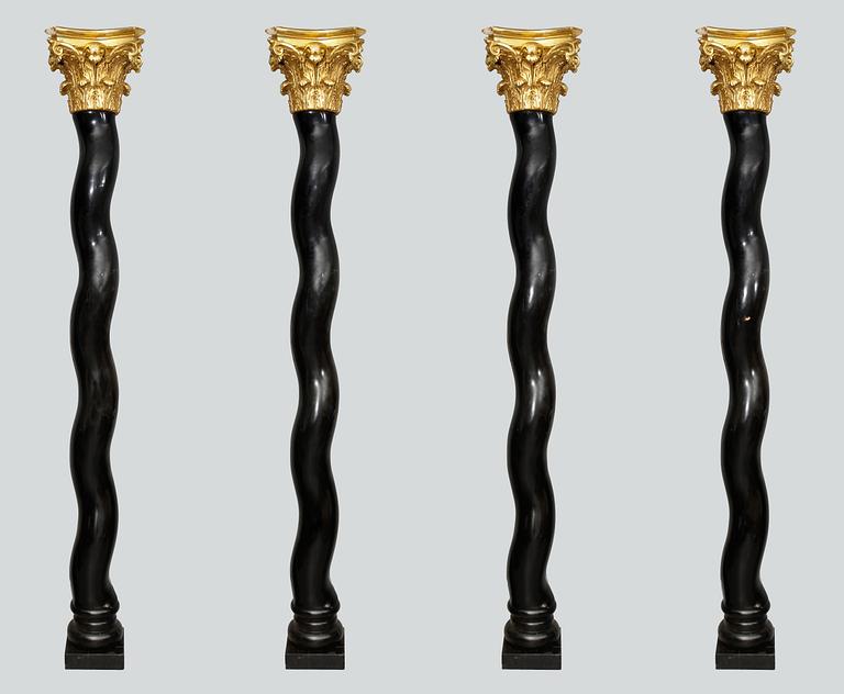 KOLONNER, 4 st, renässansstil, 1900-talets första hälft.