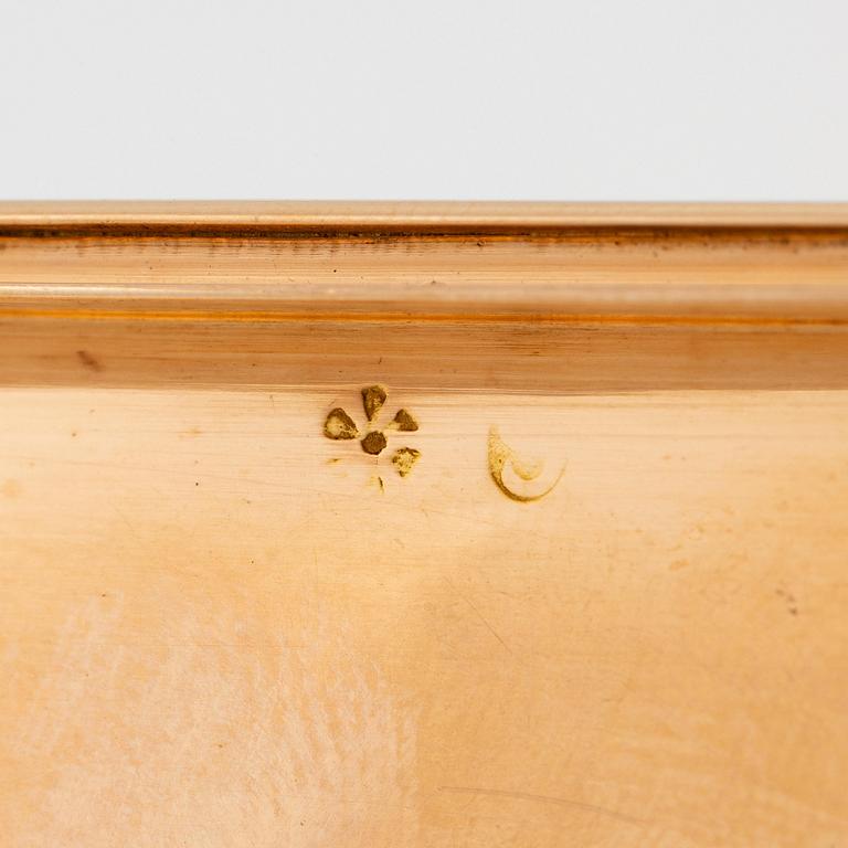 A probably early 19th century 14K gold box with enamel, probably Hanau.