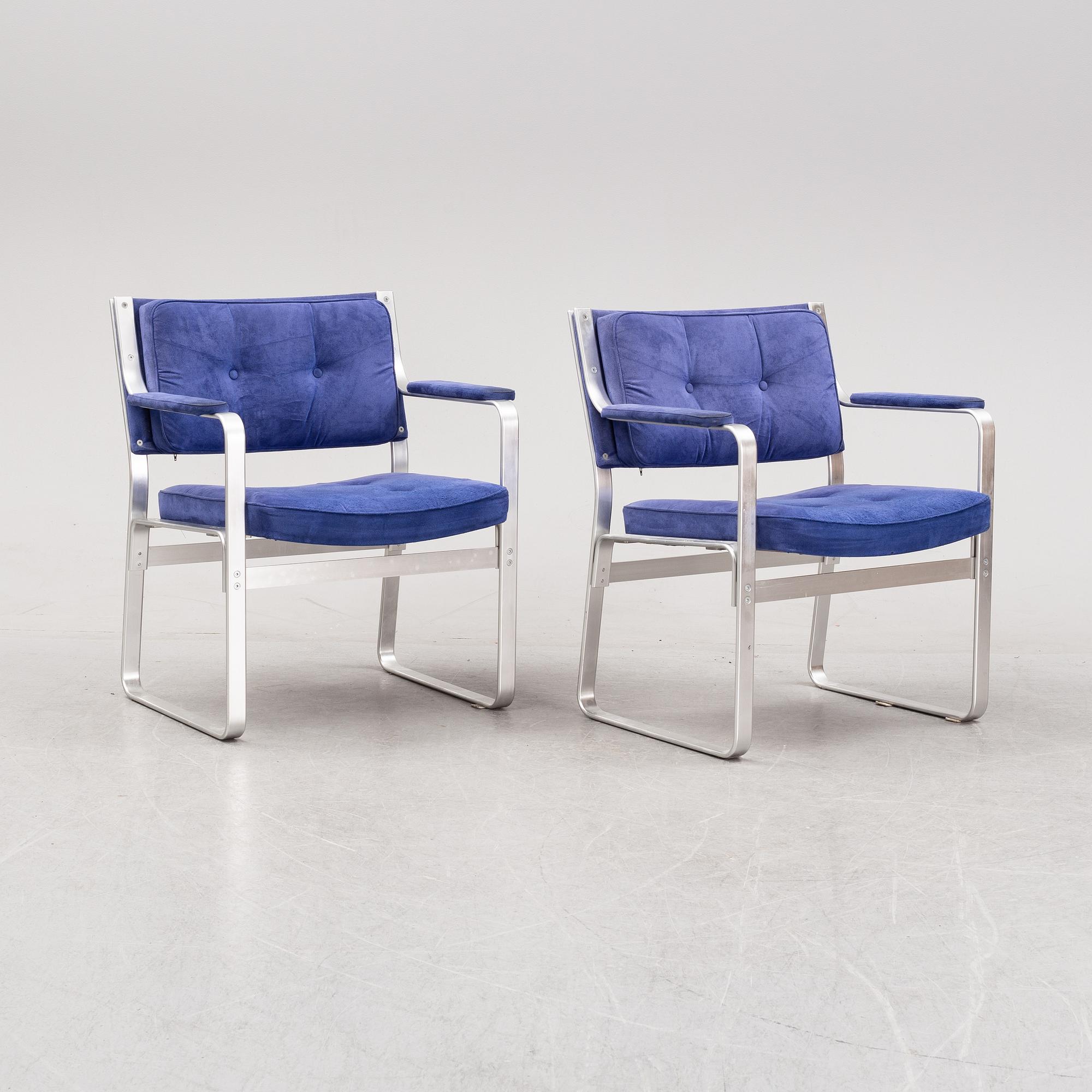 Karl Erik Ekselius, a pair of 'Mondo' armchairs, later part of the 20th century.
