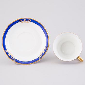 A 70-pcs set of dinnerware and for coffee, Arabia Finland 1932-1949.