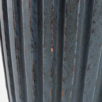 Vicke Lindstrand, a vase, Upsala-Ekeby, mid 20th Century.